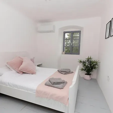 Prázdninový dům Floresco Nerezine